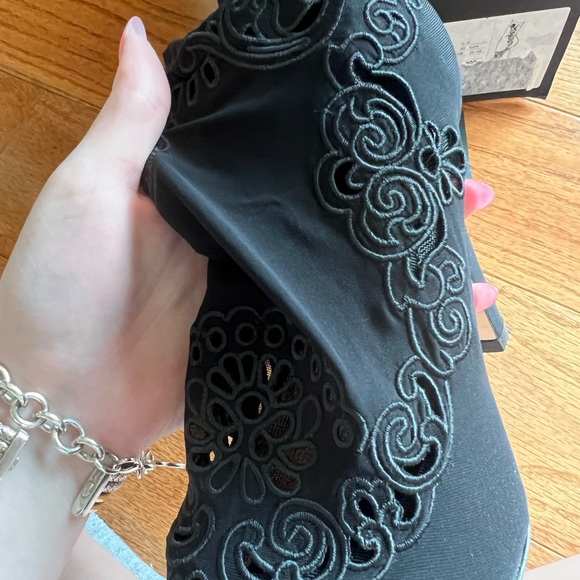 Dolce and Gabbana Winter 2016 Runway Boots - Picture 5 of 9